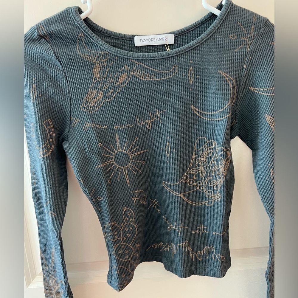 Daydreamer Western Long Sleeve NWT Thermal Crop - Picture 4 of 16